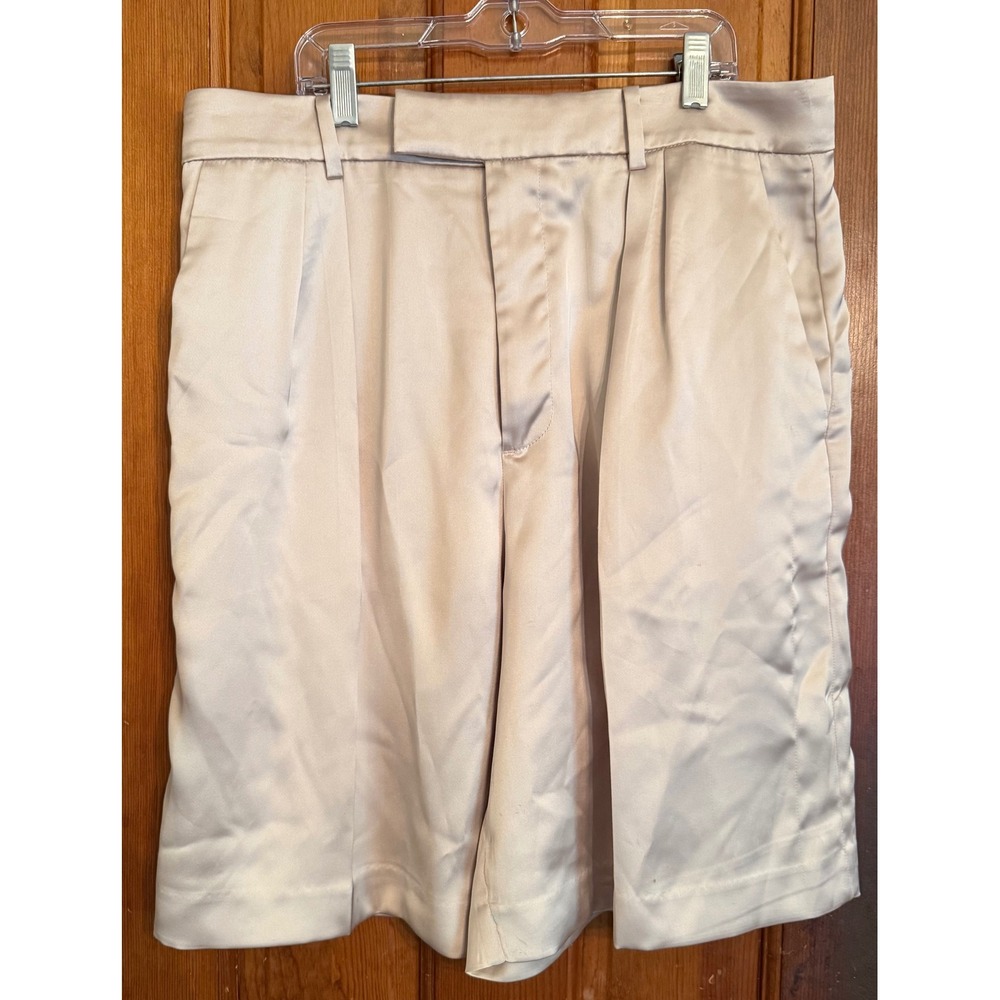 Banana Republic Champagne Satin Bermuda Shorts Size 10 Dressy Pleated High Waist